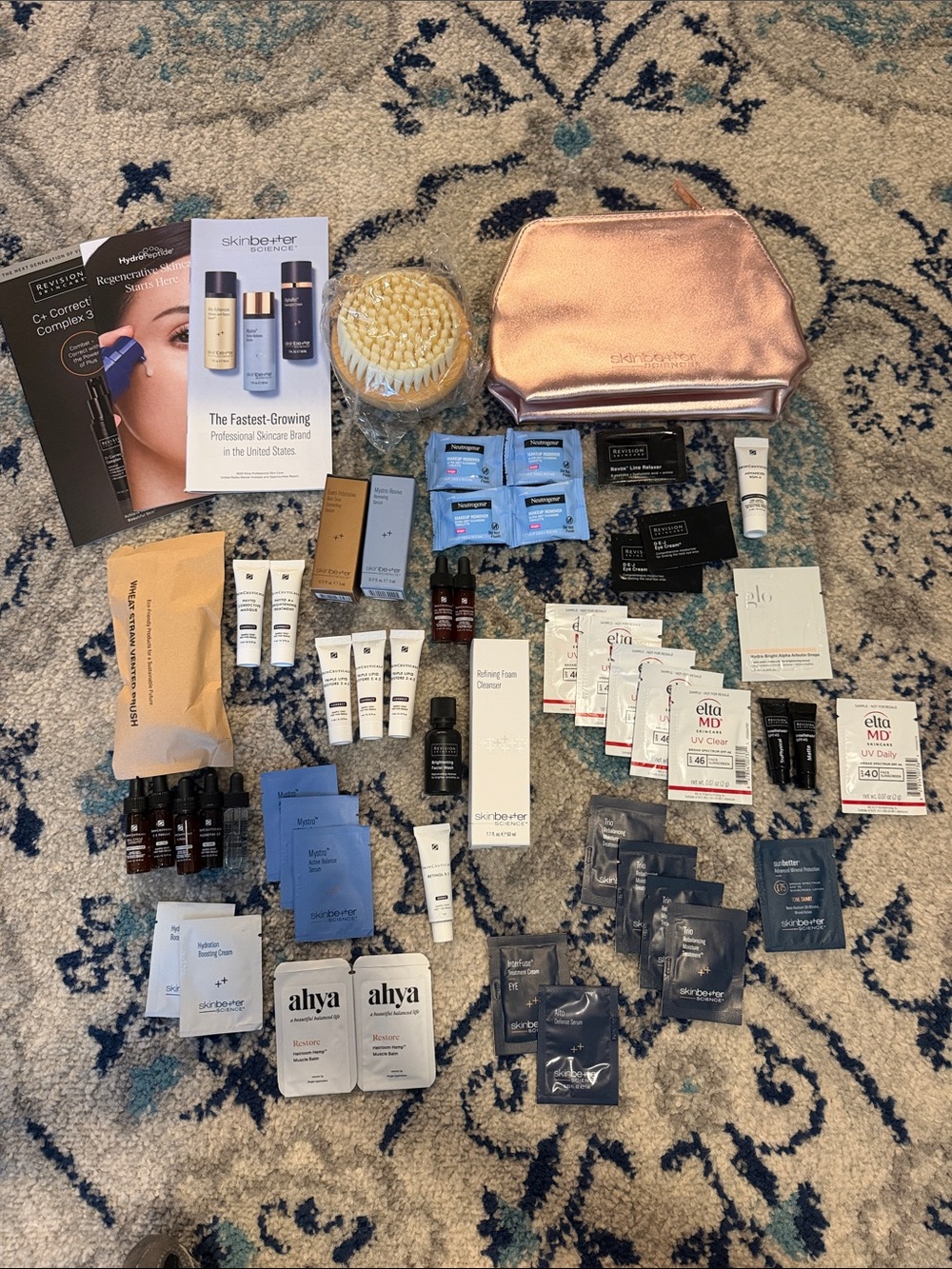 The ultimate luxury travel assortment with rose gold pouch, brush and dry brush